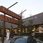 Taverna Sarbului Building Exterior