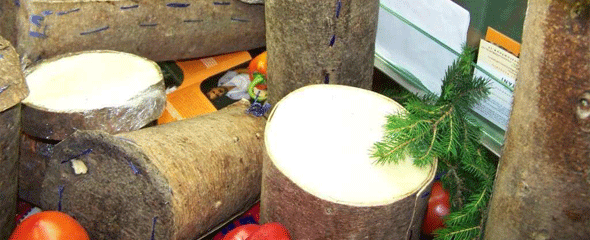 Romanian Gourmet Cheese: Brânza de burduf from Transylvania